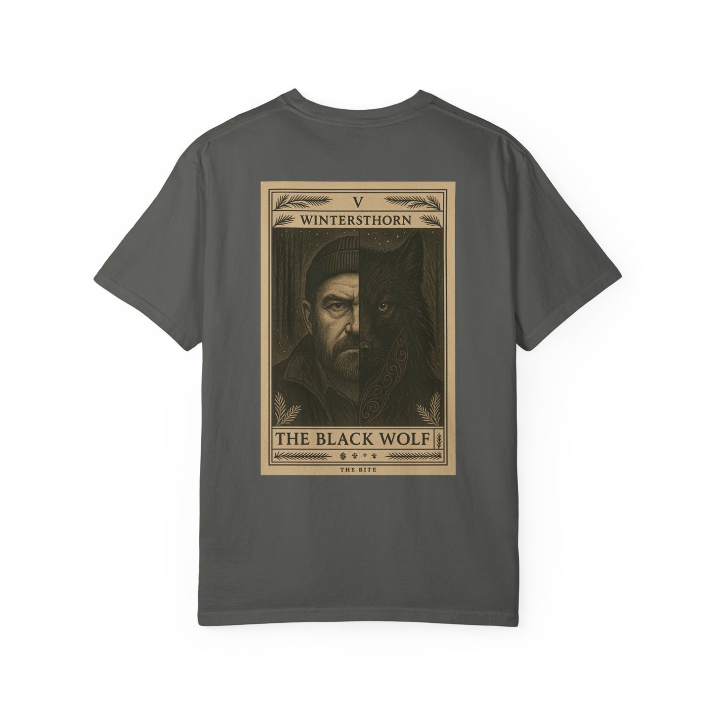 The Bite - 'The Black Wolf (V)' Tarot Card T-Shirt