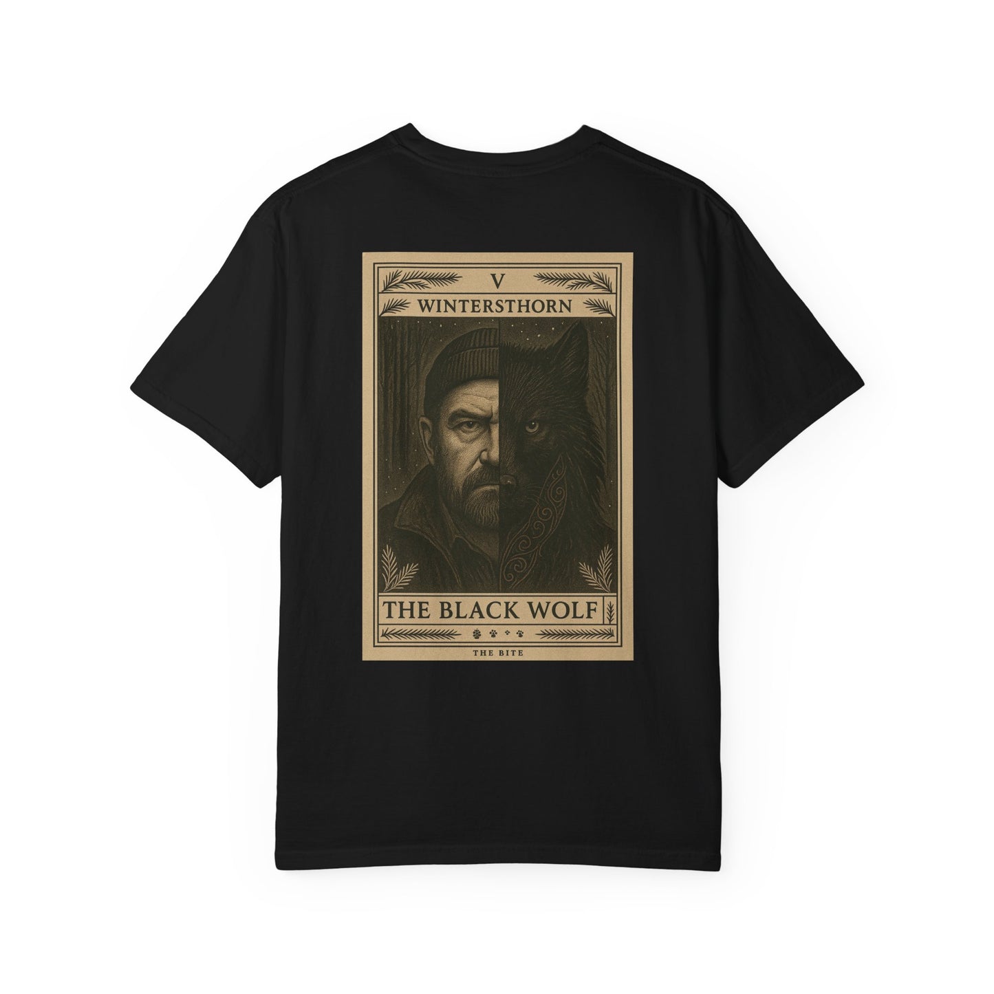 The Bite - 'The Black Wolf (V)' Tarot Card T-Shirt